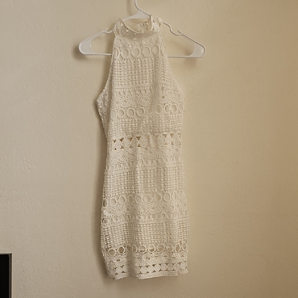 Elegant White Lace Halter Dress